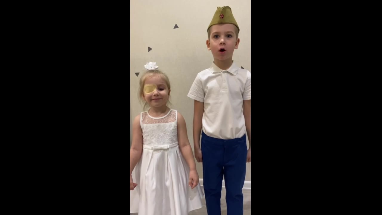 Шишкины Демид Олегович и Есения Олеговна