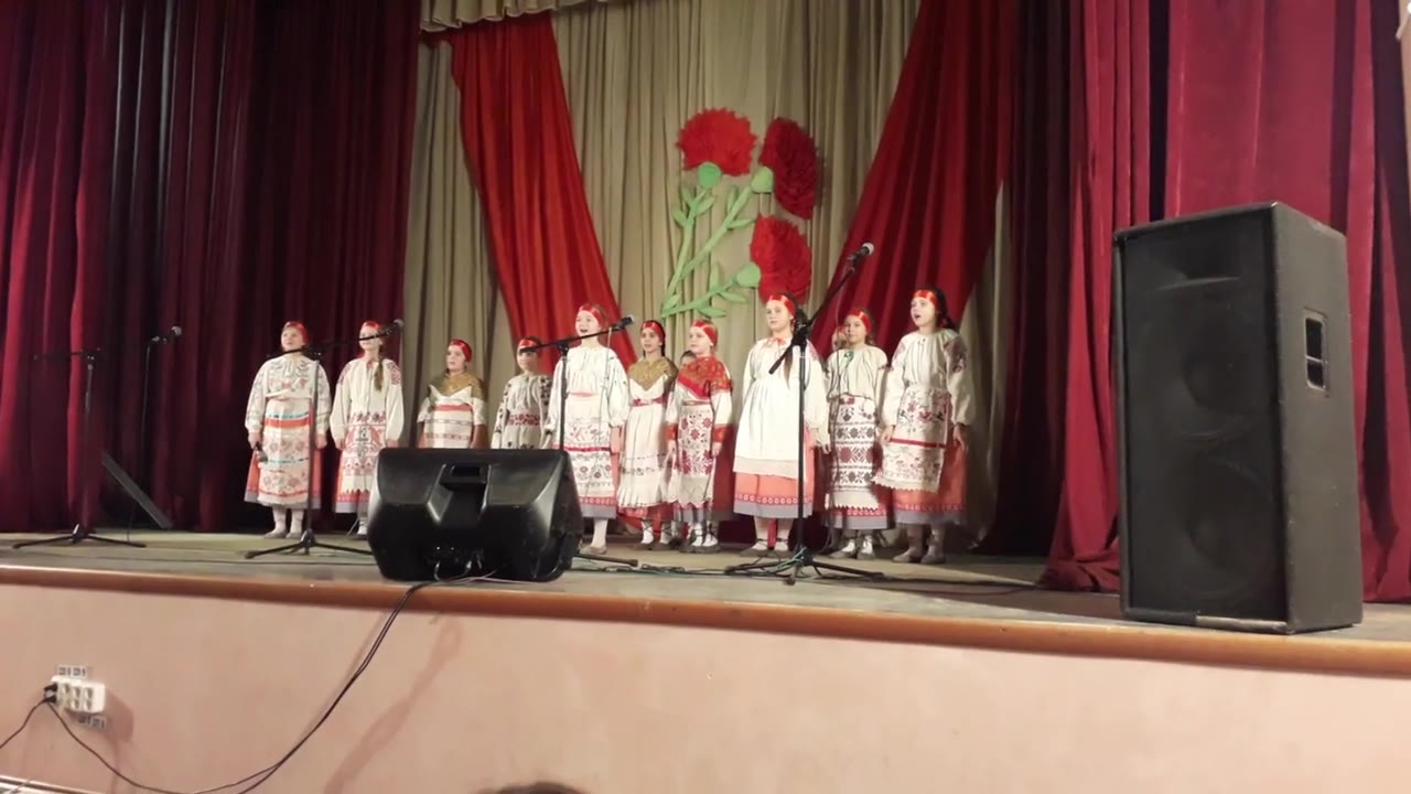 ФОЛЬКЛОРНЫЙ АНСАМБЛЬ " СОЛОВУШКИ"