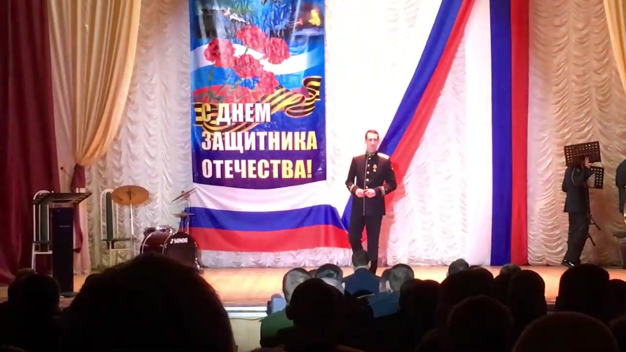 Александр Потапов