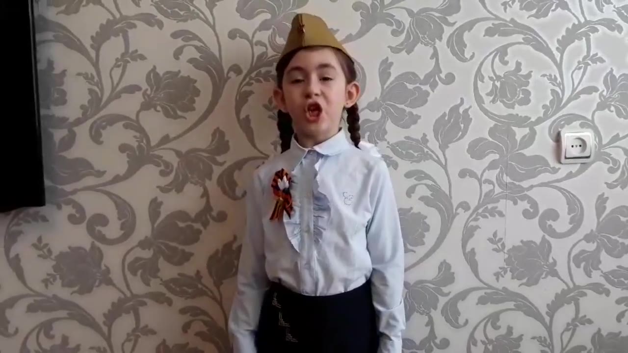 Азалия Султанова