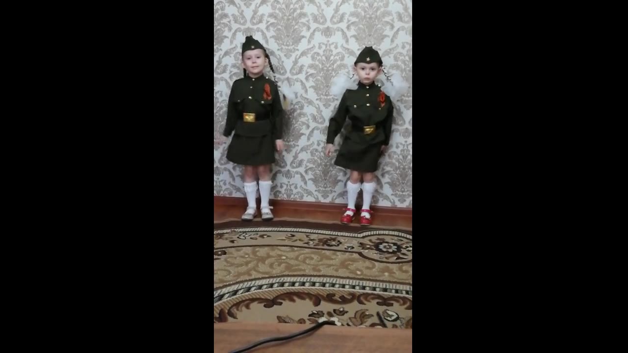 Белка и Лисичка