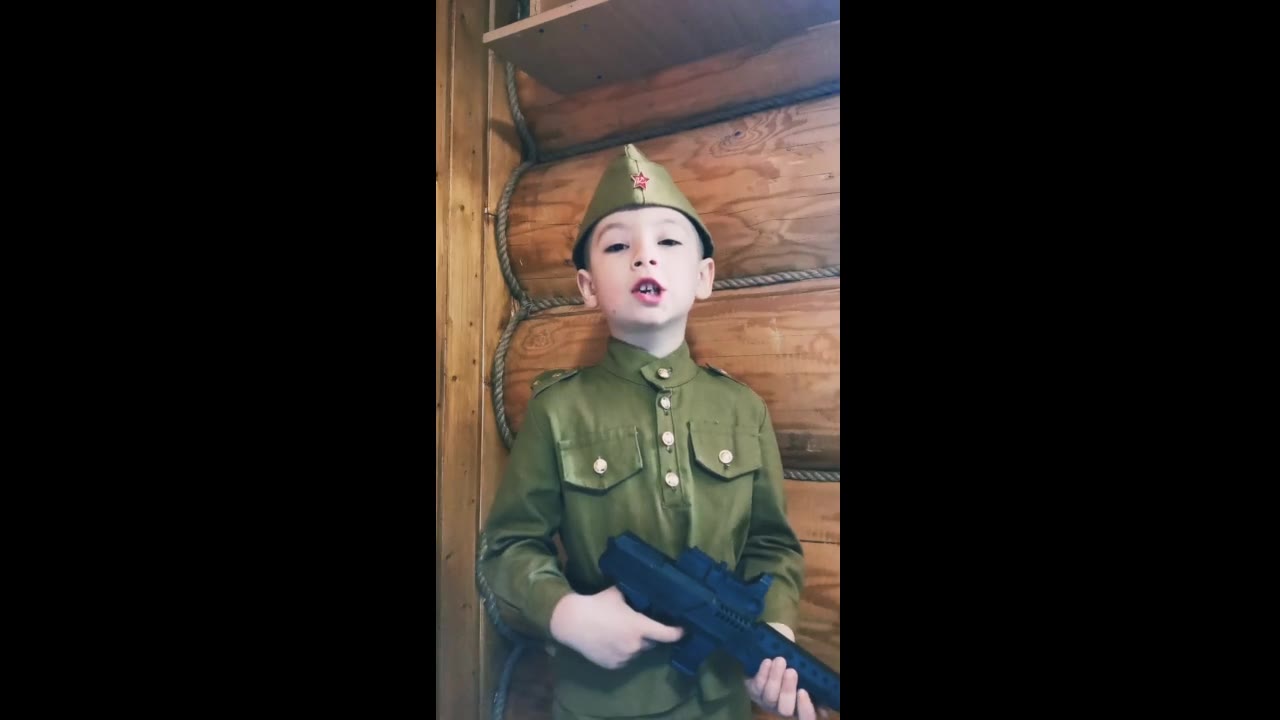 Максим Булин