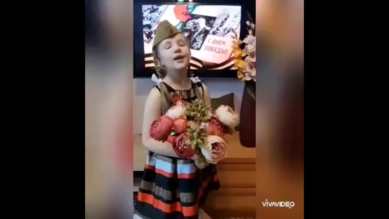 Семья Поповых.Мама и дочка.